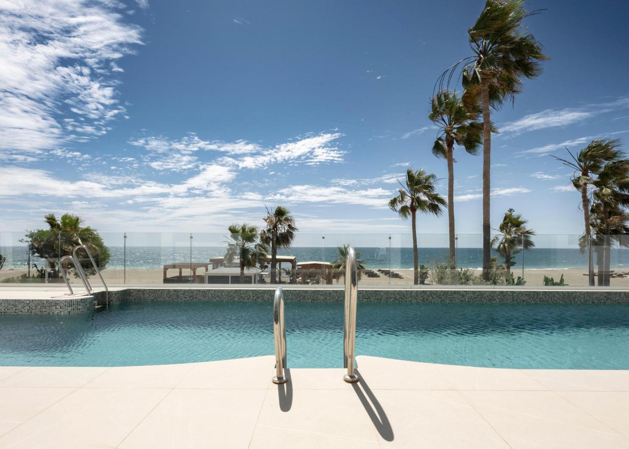 Mett Hotel & Beach Resort Marbella Estepona Extérieur photo